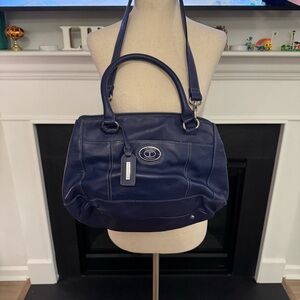 💙 Tignanello Navy Blue Pebbled Leather Satchel 💙